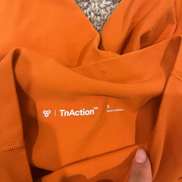 Aritzia tna S bottom - Picture 2 of 4